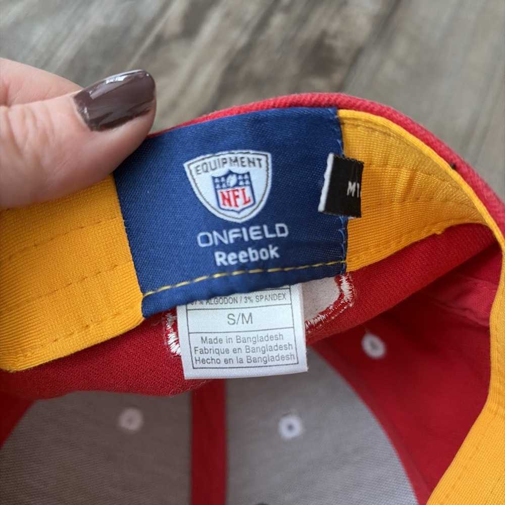 Vintage Reebok Kansas City Chiefs On‎ Field Fitted  Hat Spellout S/M - Picture 7 of 7